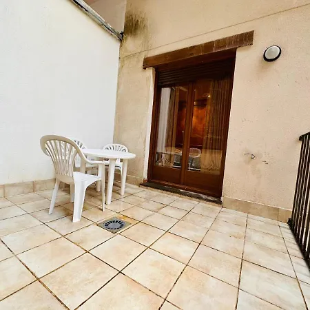 Carlos Appartement *